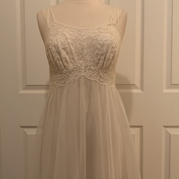 Vintage Vanity Fair Wedding Empire Waist Flowy Night Gown • Stunning - Picture 3 of 14